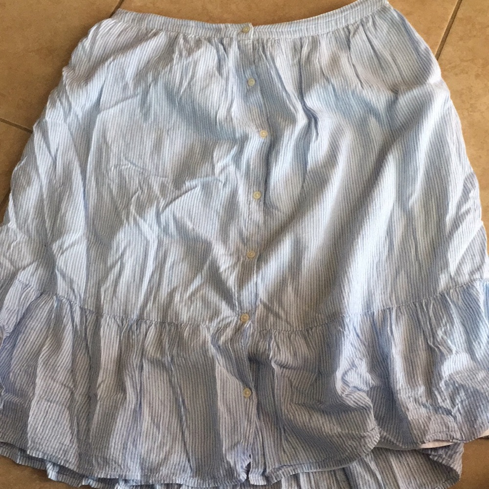 Old Navy Knee length skirt